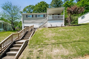 209 Pine St Bessemer, AL 35023